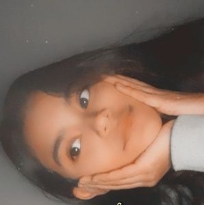 Meet your Posher, Zoe